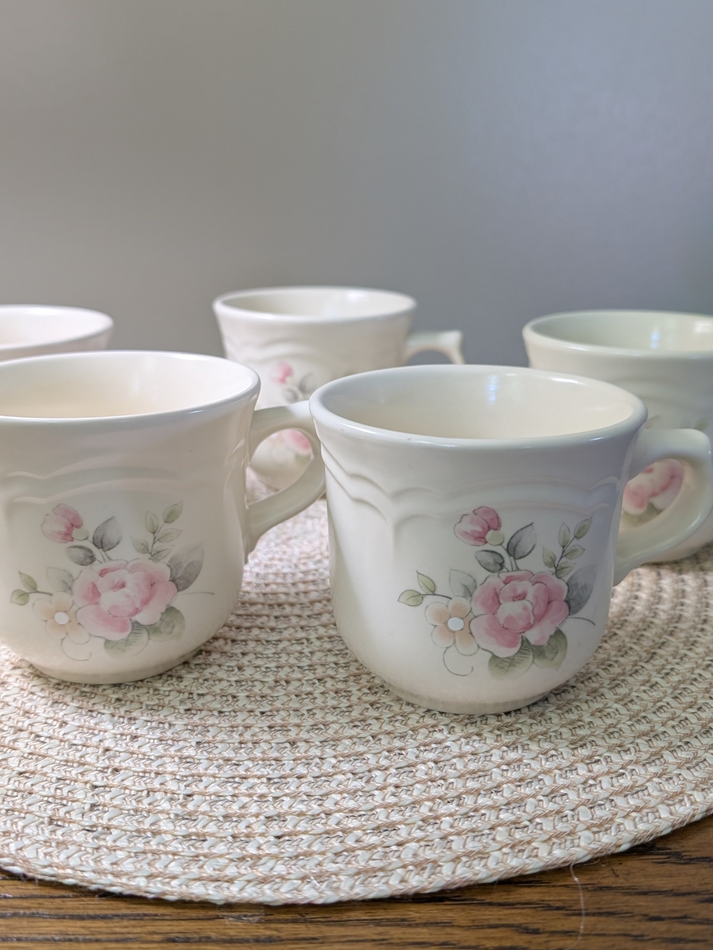 Vintage Pfaltzgraff Tea Rose Mugs Cups Set of 5 USA Pottery